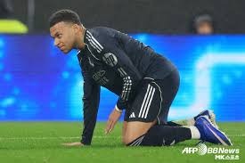 嚯，是哪家团队花3年制作了款二次元塔防？